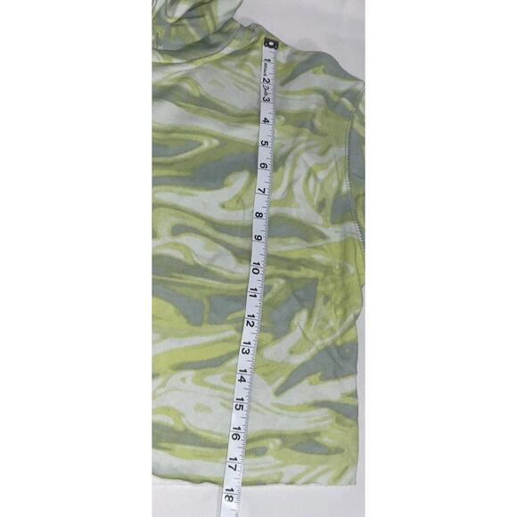 NWT Wild Fable Women’s Size XL Green Swirl Cropped Hoodie Sweatshirt - Picture 4 of 6